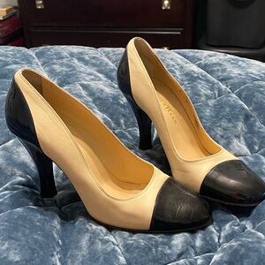 Cole Haan Vintage Black and Cream Heels